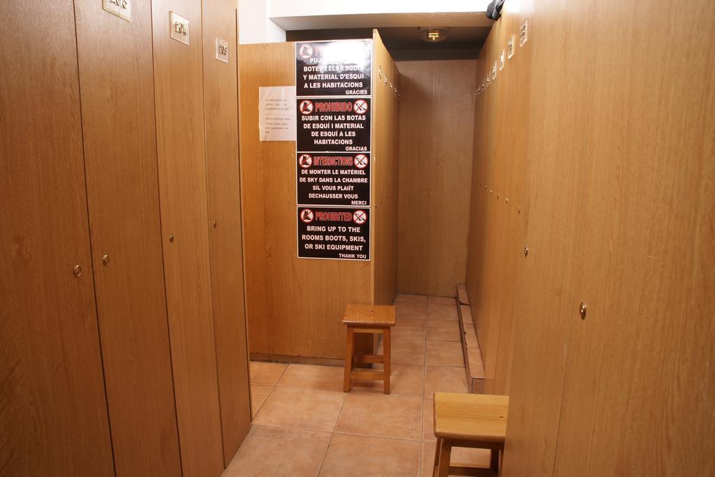 Hotel Les Neus ปาสเดลากาซา ภายนอก รูปภาพ