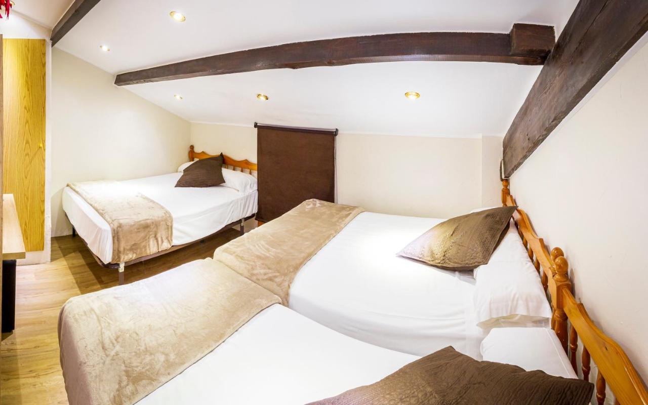 Hotel Les Neus ปาสเดลากาซา ภายนอก รูปภาพ
